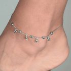 tornozeleira-prateada-de-estrelas-e-esferas-2.jpg